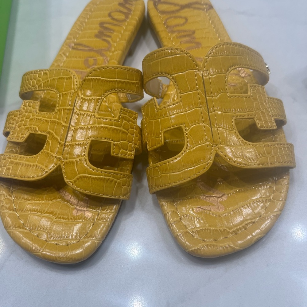 Sam Edelman Bay Sunflower Croc-Embossed Slide Sandals in Yellow size 8